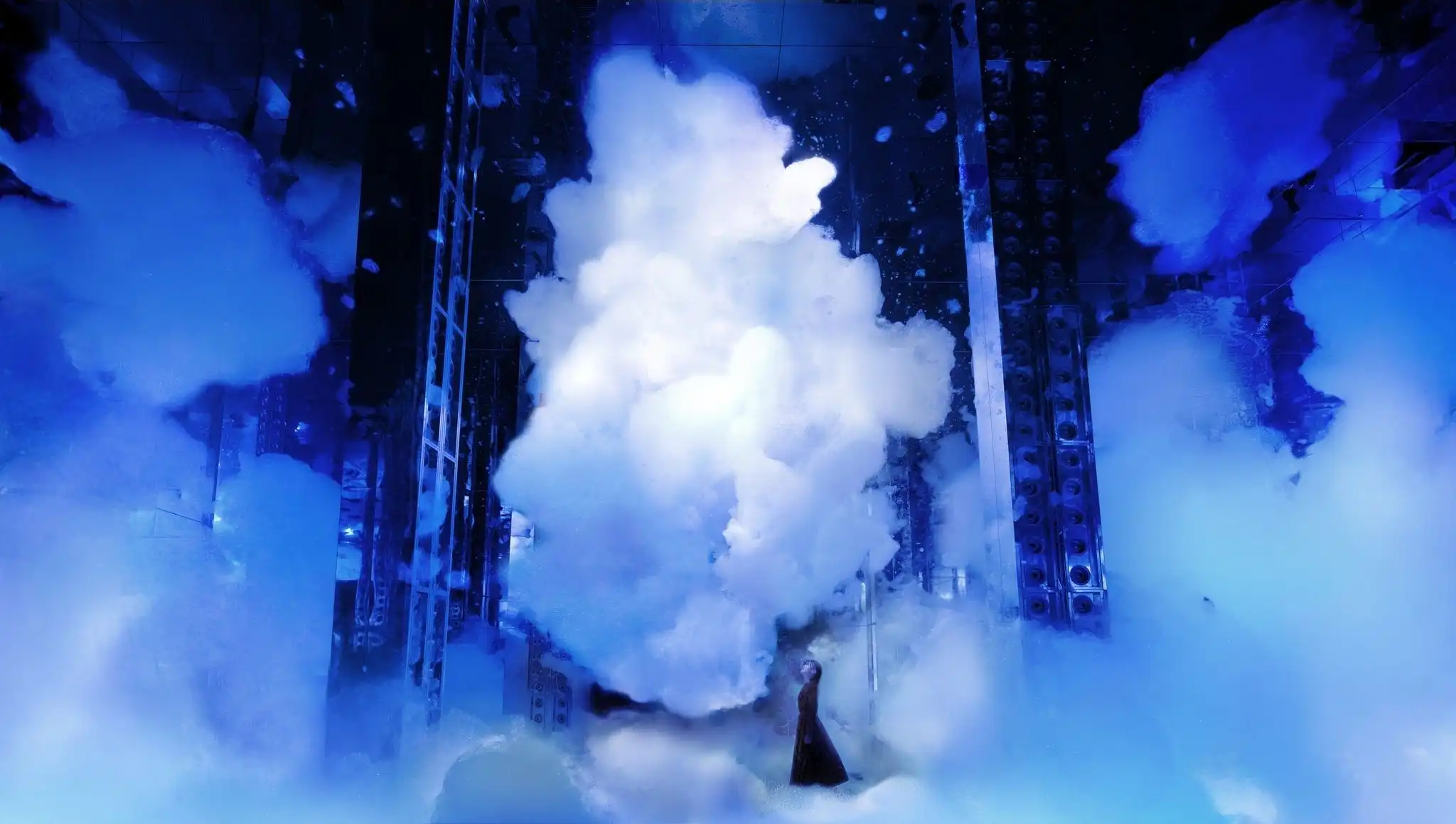 Massless Amorphous Sculpture