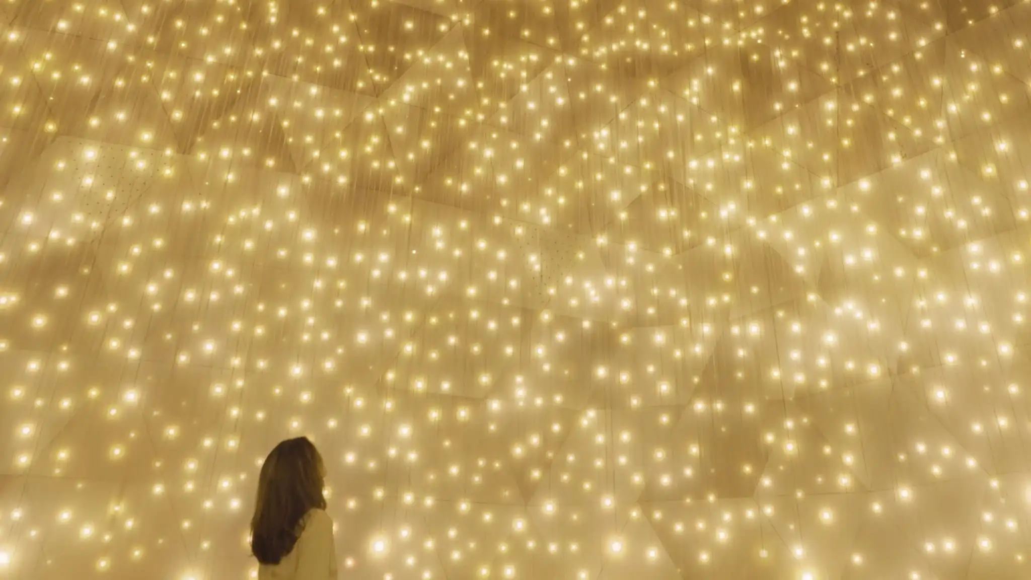 Massless Suns and Dark Suns